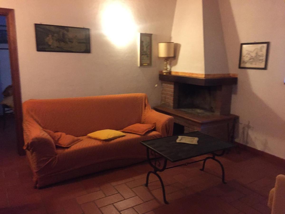 Agriturismo Le Colline Montescudaio Buitenkant foto