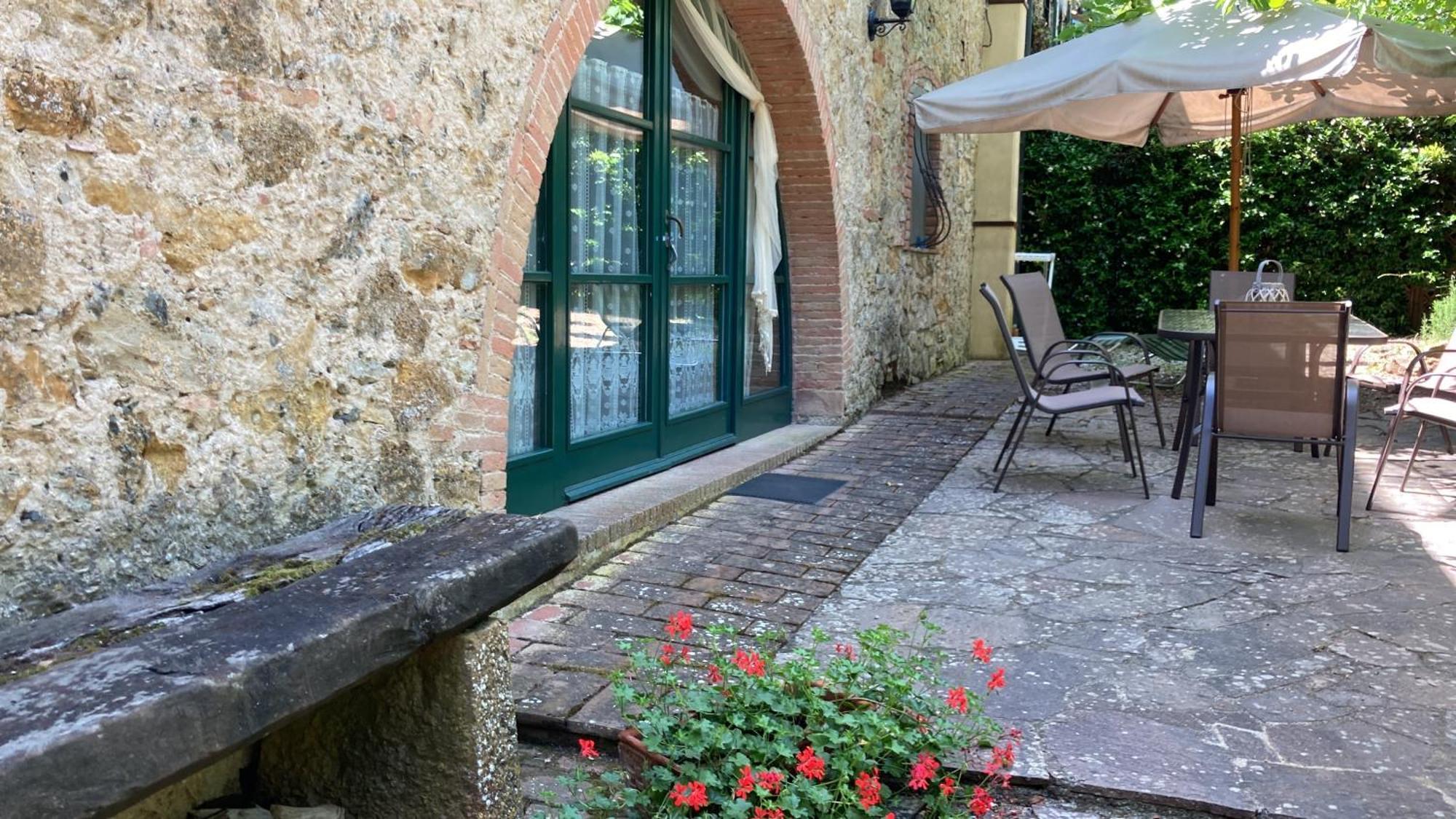 Agriturismo Le Colline Montescudaio Buitenkant foto